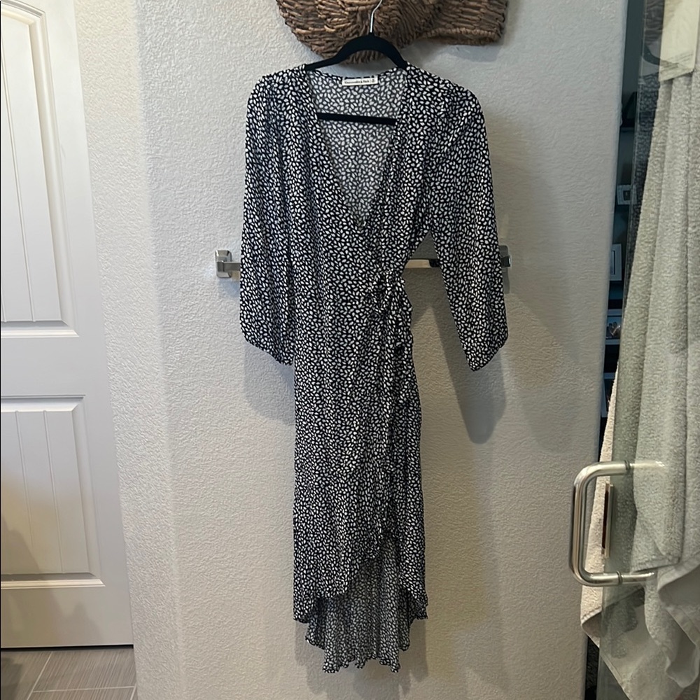 Abercrombie and Fitch Black and White High Low Wrap Sundress